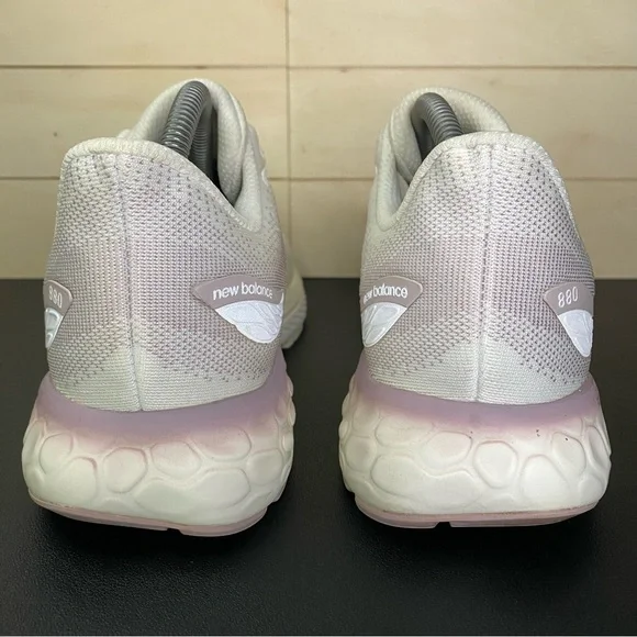 New Balance Fresh Foam 880 v12 White Women's Size 10 Running Shoes B W880Z12 - Picture 6 of 11
